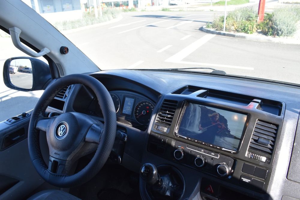 VOLKSWAGEN Transporter 2011 — imagine 4