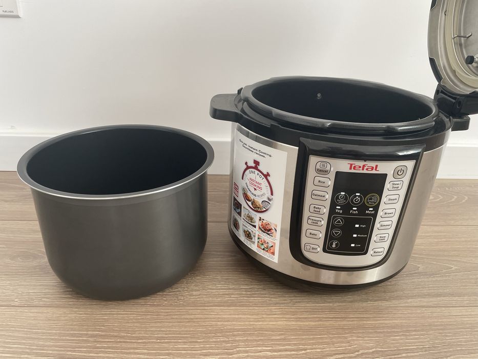 Vand Oala sub presiune Tefal