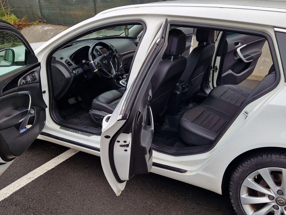 Opel insignia Sport tourer 4x4