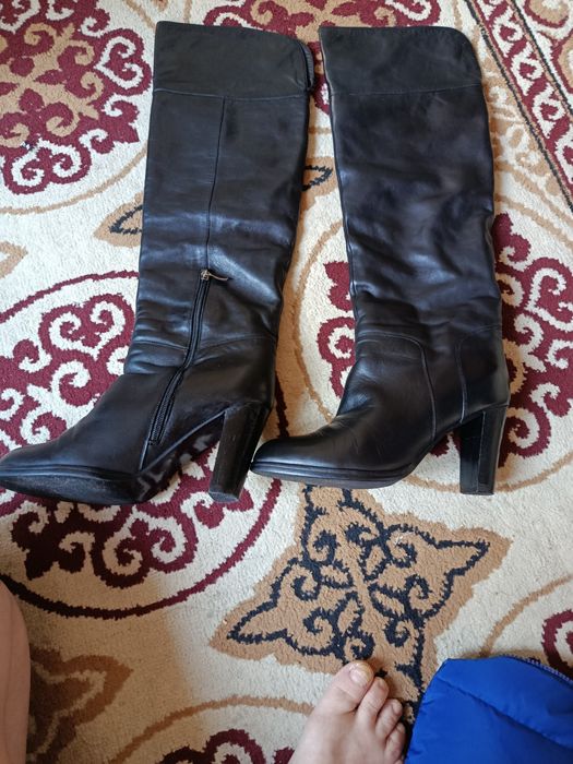 Продам сапожки ( ботфорды)