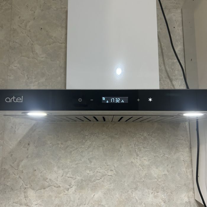 Вытяжка в отличном состояний