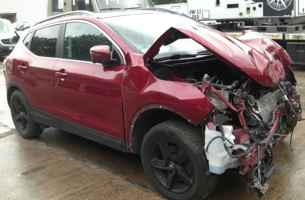 Nissan qashqai 1.2 DIG T 2015Gна части. АВТОМАТ НАВИГАЦИЯ