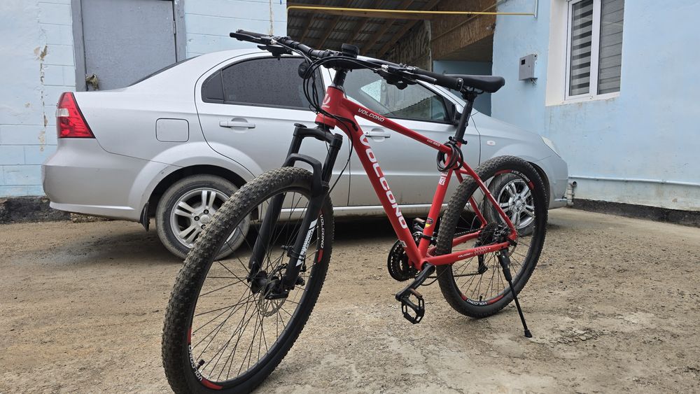 Велосипед спортивный гибрид