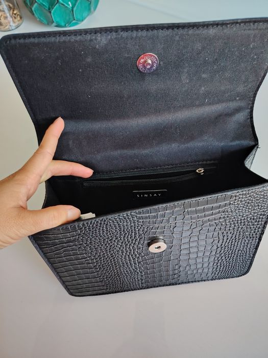 Geanta de umăr neagră