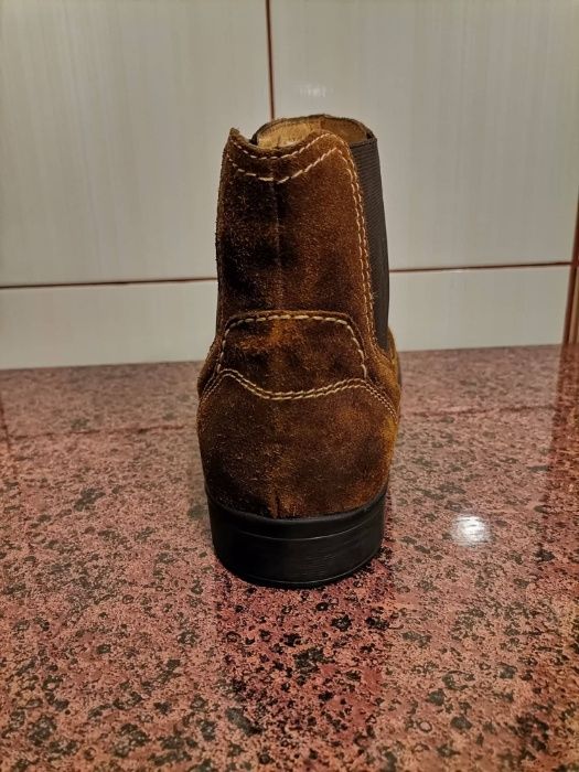 Велурени ботушки