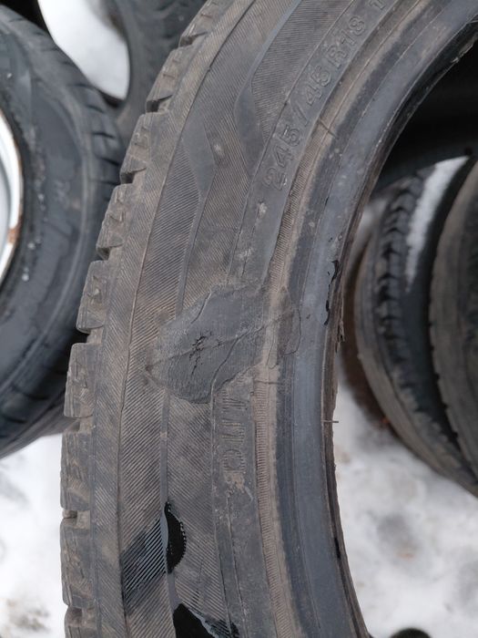 Продам шины. На 18. Липучки