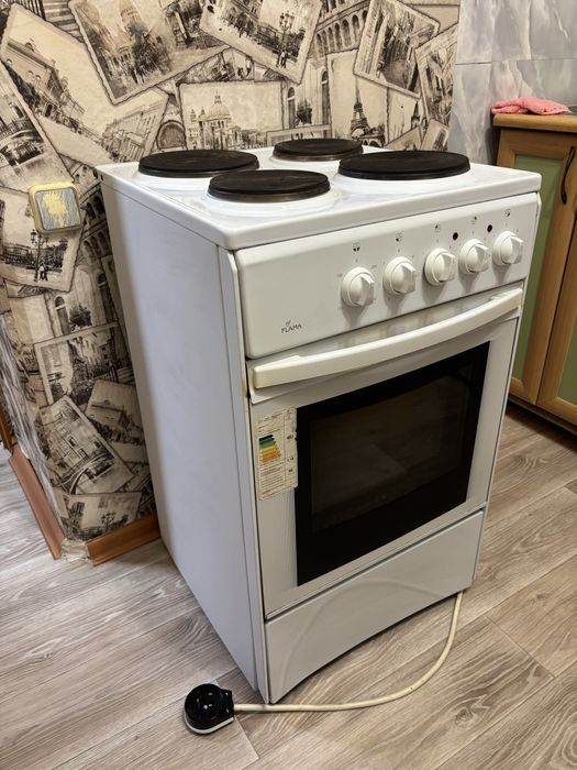 Продам электроплиту б/у