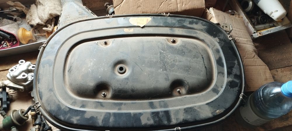 Продам запчасти на Мерседес  190