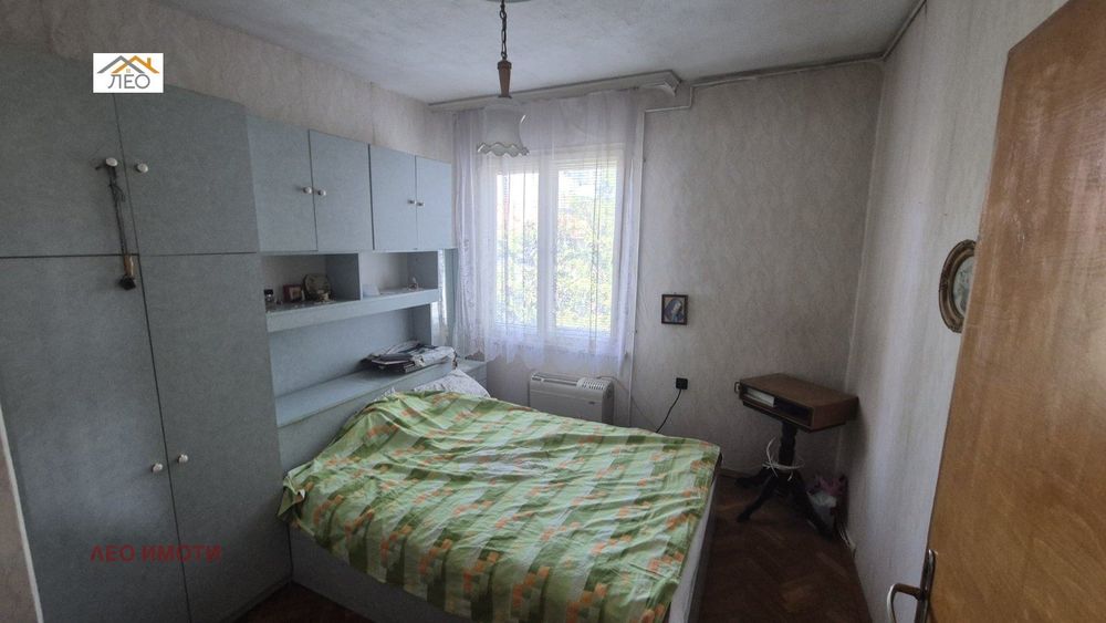 Продава се Четиристаен апартамент в Севлиево - 105 кв.м за 462 €/кв.м - Снимка #3
