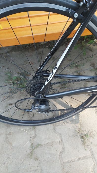 Vând bicicleta de șosea Giant TCR