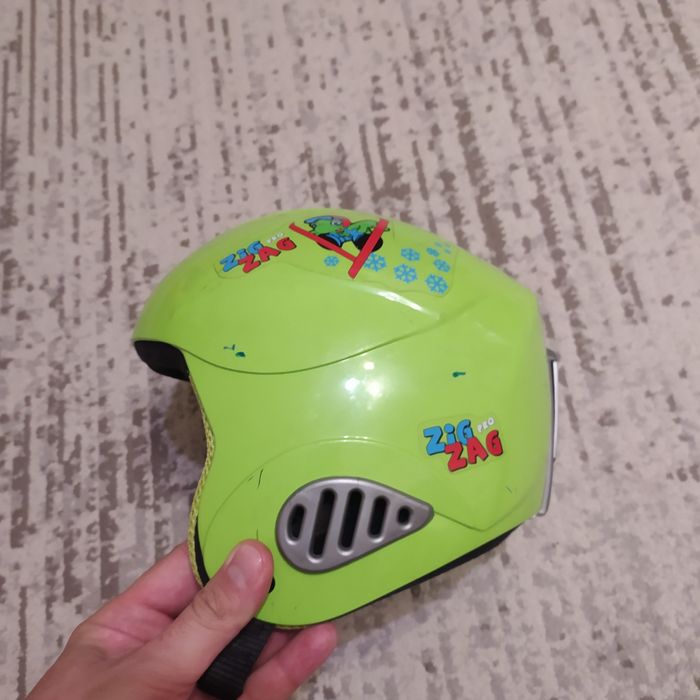 Шлем горнолыжный детский б/у