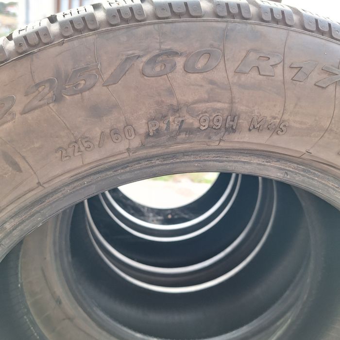 Зимни гуми Pirelli 225/60/17 4бр.-180лв