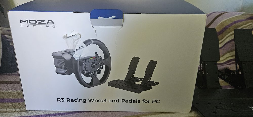 Moza R3 волан + mod za F1 в перфектно състояние