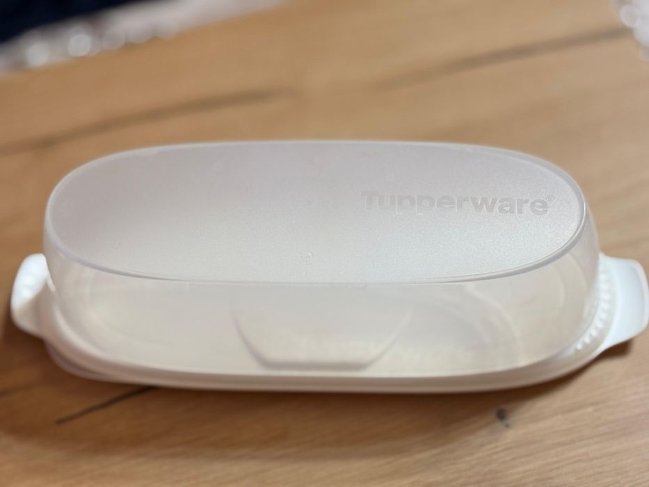 Продам контейнер Tupperware