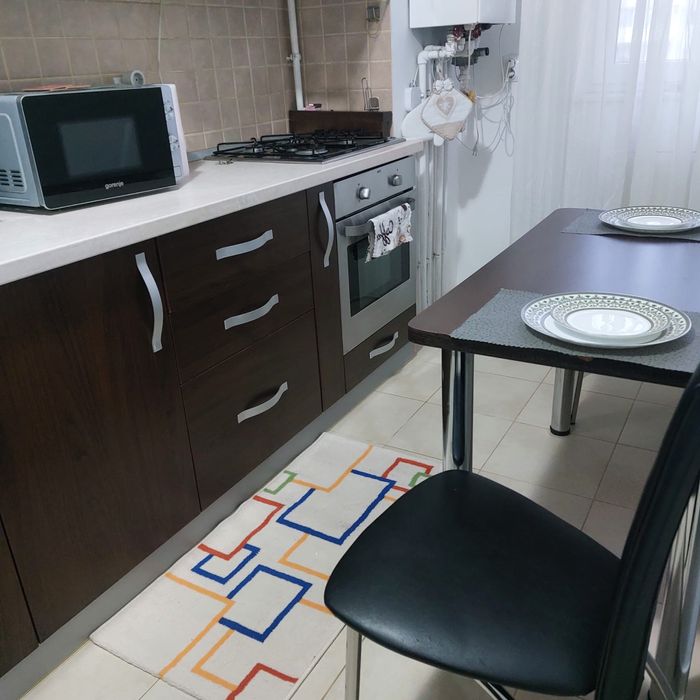 Închiriez garsoniera(hotelier) sau pe termen lung 280 euro lună