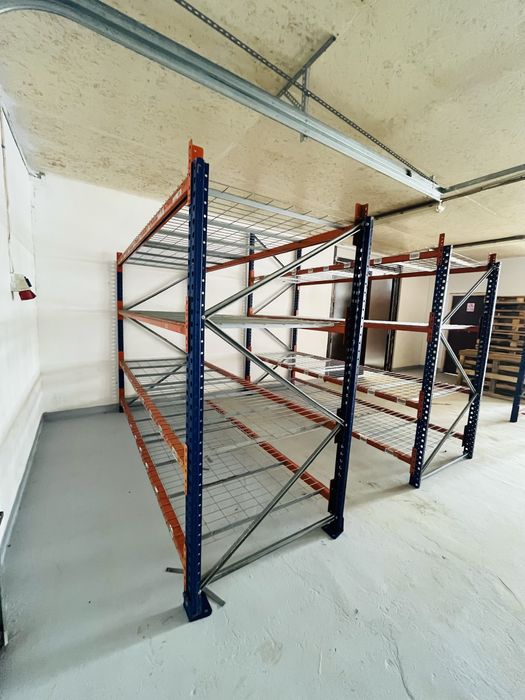 Rafturi metalice pentru pameti