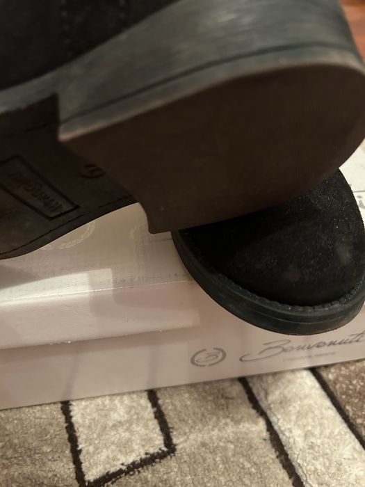 Ghete piele intoarsa