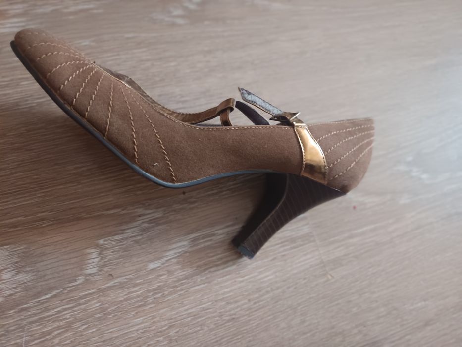 Pantofi eleganți maro femeie