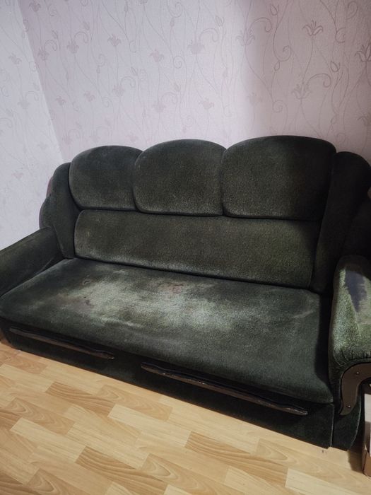 Диван и два кресла
