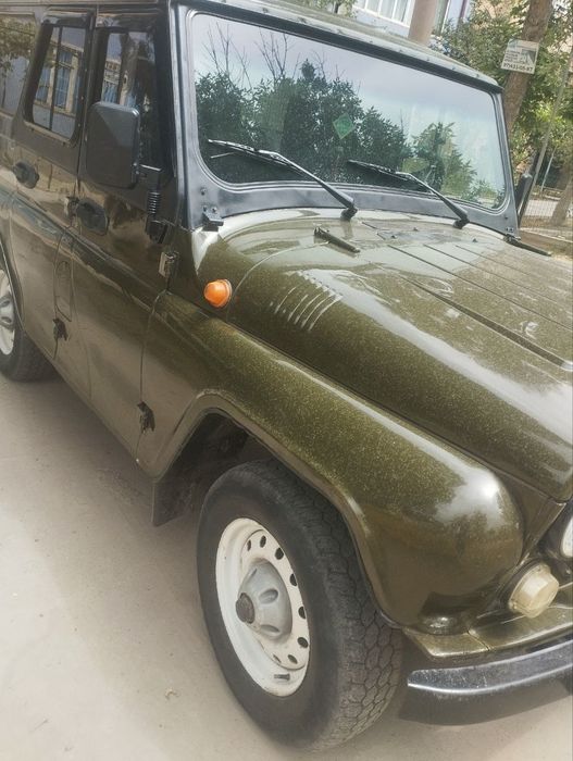 УАЗ к,атмас сотилади