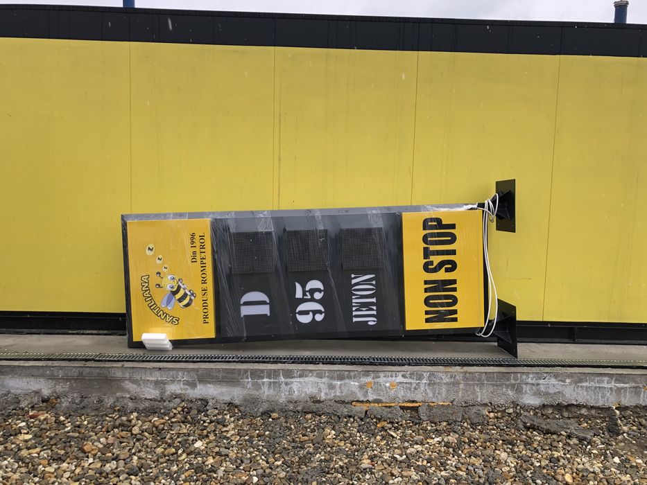 Totem benzinarie PECO , GPL , Jeton firma