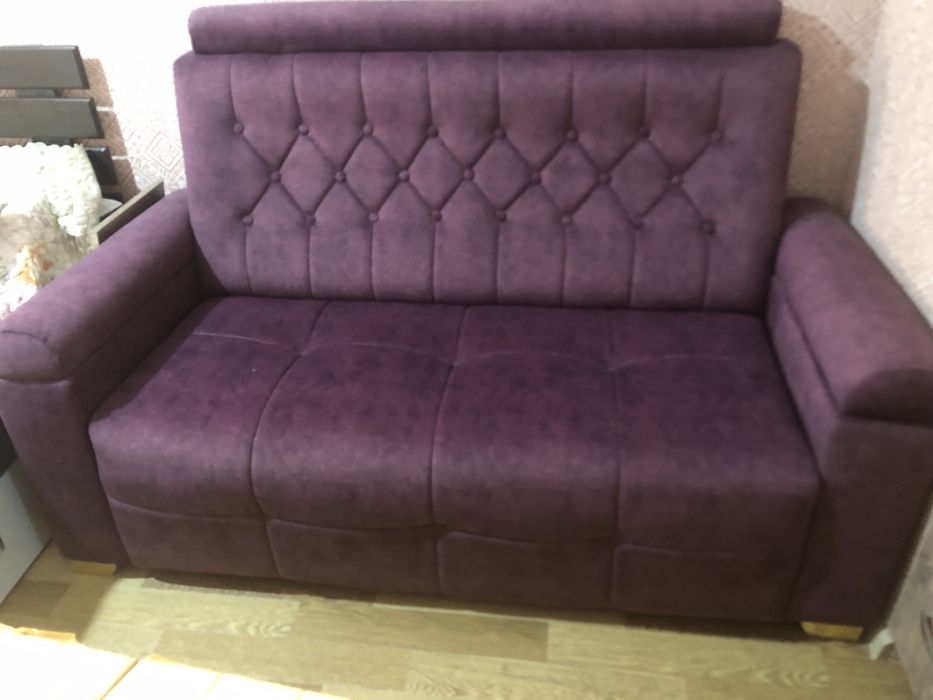 Продаю диван для салона