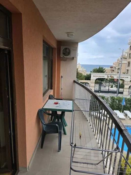 Двустаен апартамент в комплекс на втора линия от морето в р-н Кабакум