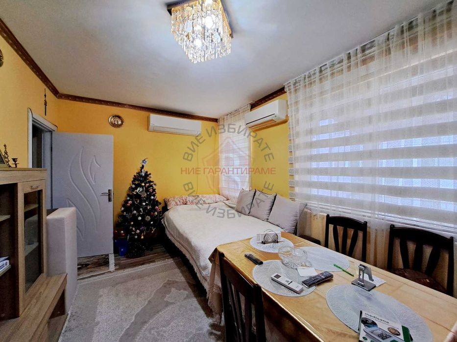 Двустаен, тухлен апартамент, с панорамна тераса - кв. Владиславово!