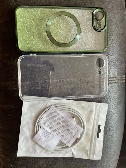 2 кейса за iPhone 17e + нов USB-C към USB-C кабел