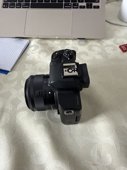 Продам Canon M50