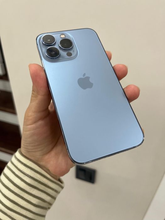 Продам Iphone 13 pro 256