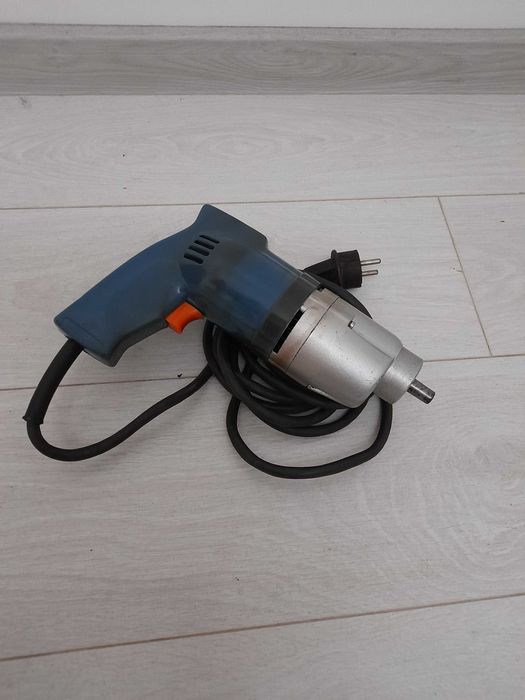 Елпром Ловеч Р10 резбонарезна бормашина