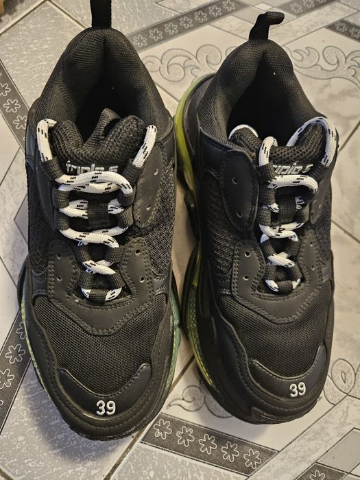 Adidasi Balenciaga Triple s