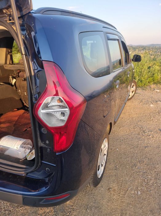 Dacia Lodgy 2015