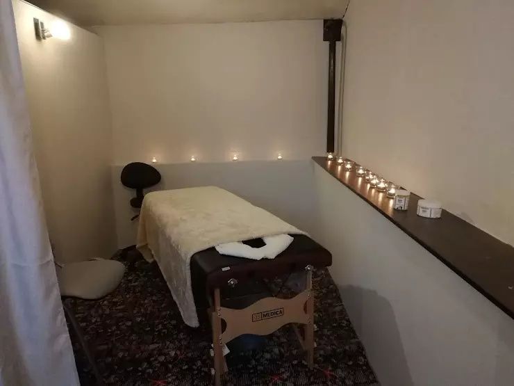 Услуги массажа. Массаж