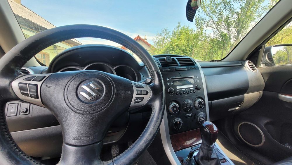 Vând Suzuki Grand Vitara