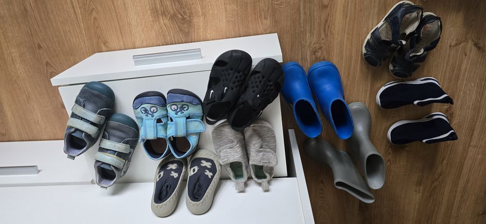 Обувки за момче различни номера