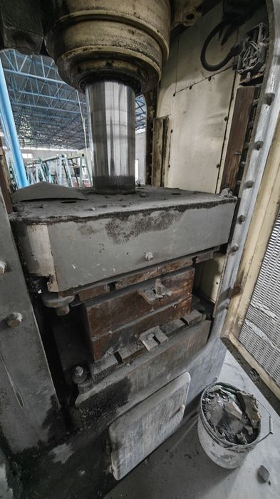 Пресс гидравлический универсальный