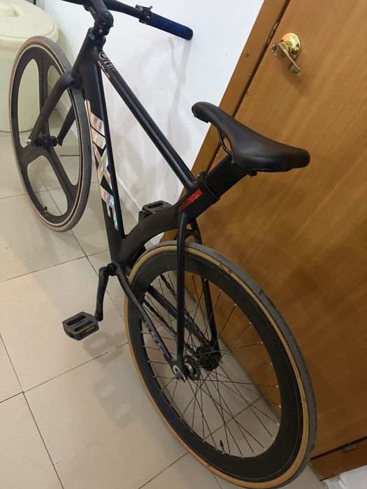 Фикс Jixf AT8 черный глянец