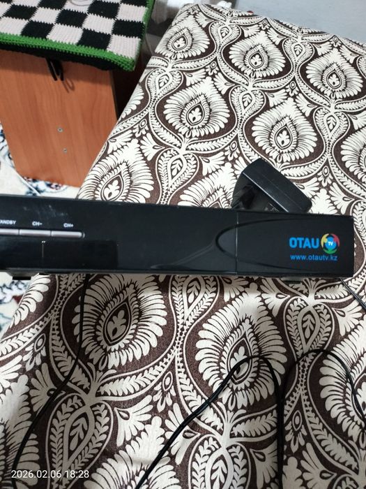 Спутниковое тарелка Отау