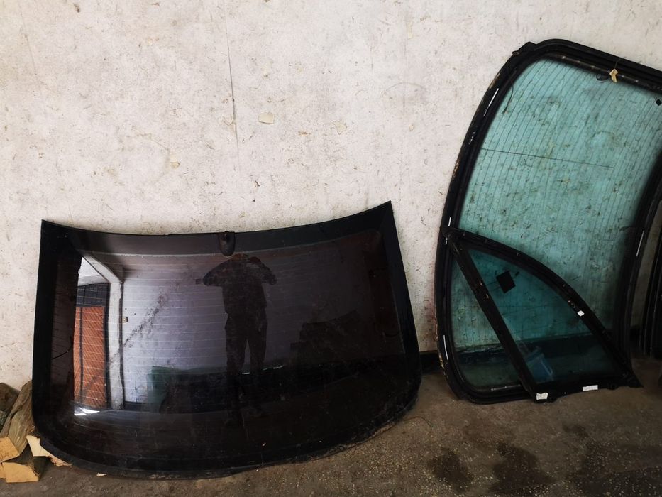 Стъкло Mercedes W203 W204 W211 W211 W164 W209 W220 W221 W251 W219