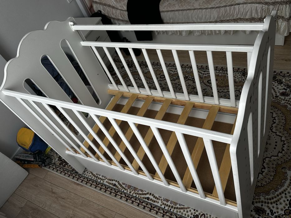 Детский кровать