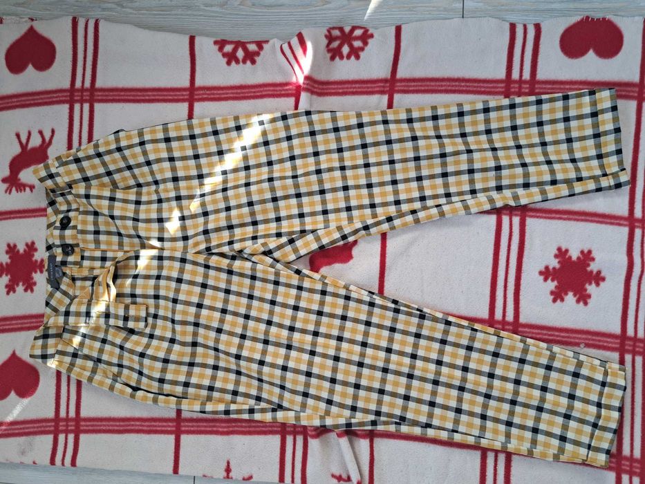 Pantaloni office in carouri