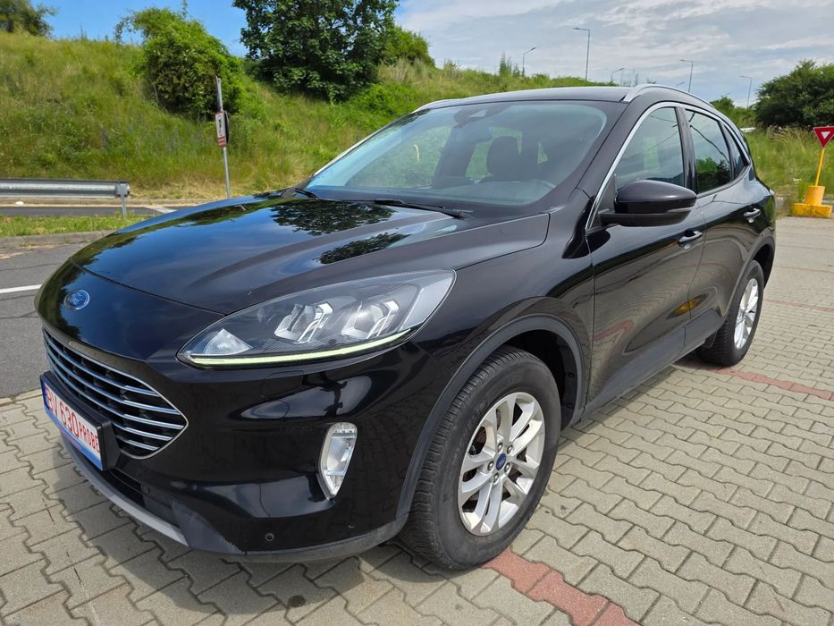 FORD Kuga 2021 — imagine 2