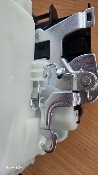 Брава за предна дясна врата за кола за Голф 5