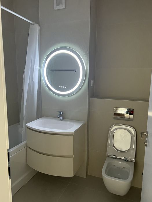 Proprietar  inchiriez apartament 2 camere Exigent plaza
