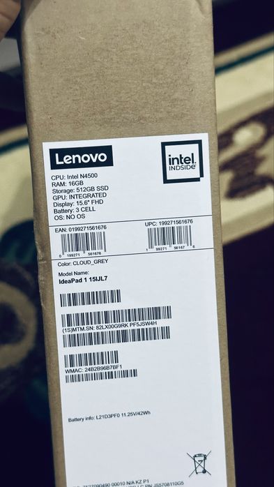 Ноутбук  lenovo.