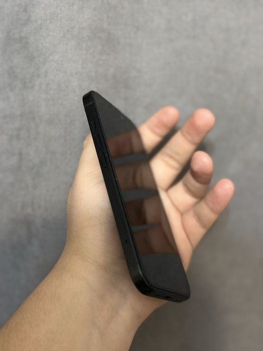 Продам iPhone 15.