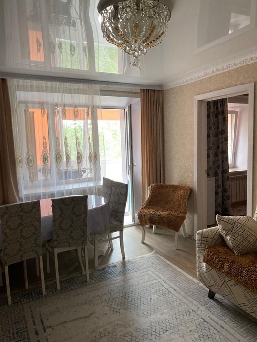 Продам трехкомнатную квартиру