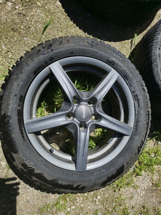 Зимни гуми с джанти 16 цола 205 / 55 Форд Ford